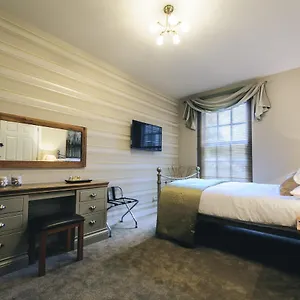 Country house De Courceys Manor &, Cardiff